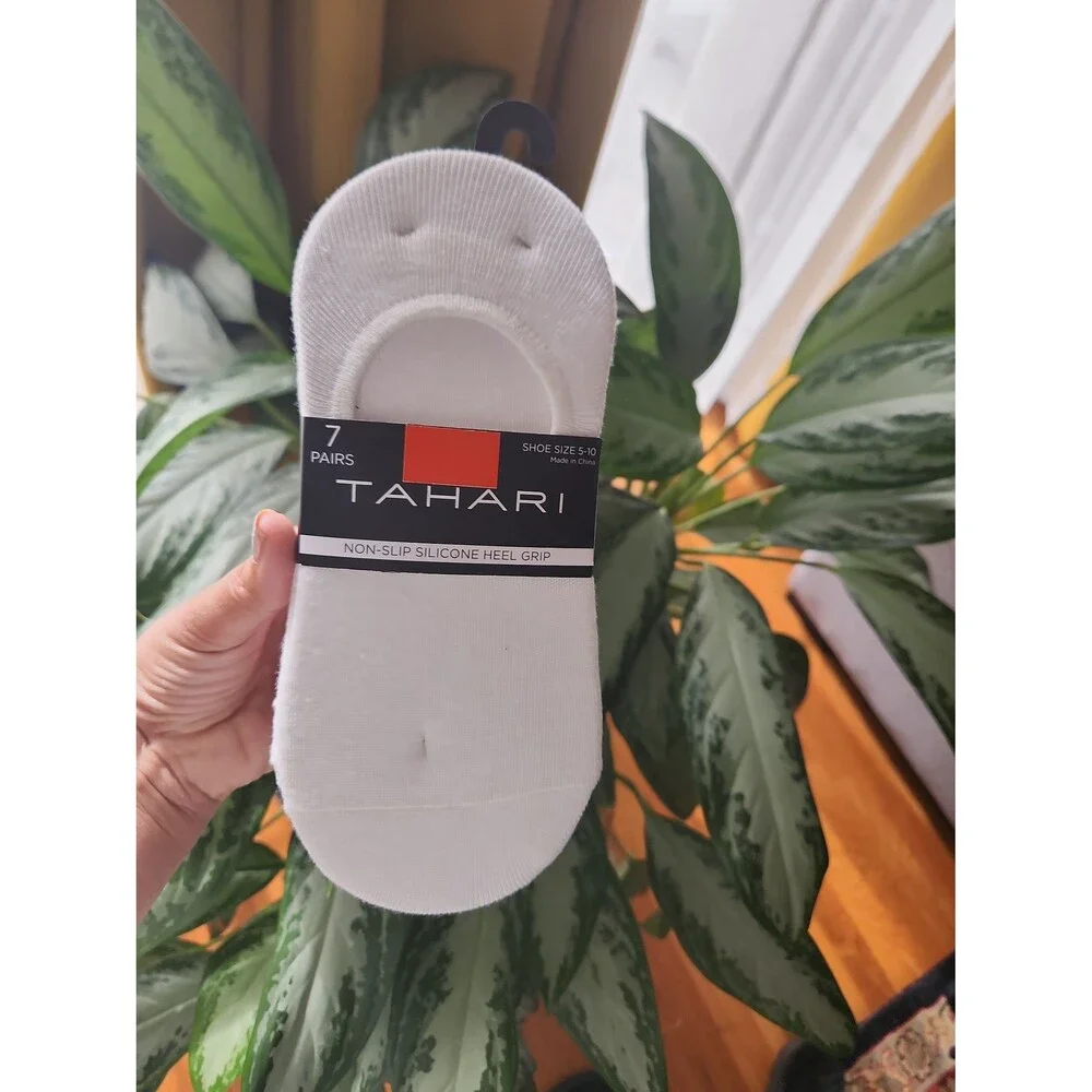 Tahari pairs non